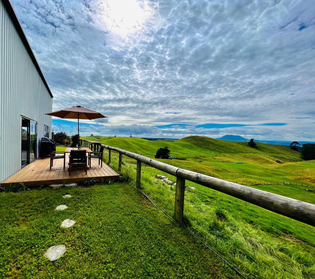 Hilltop Whakaipo Estate Taupo Bagian luar foto
