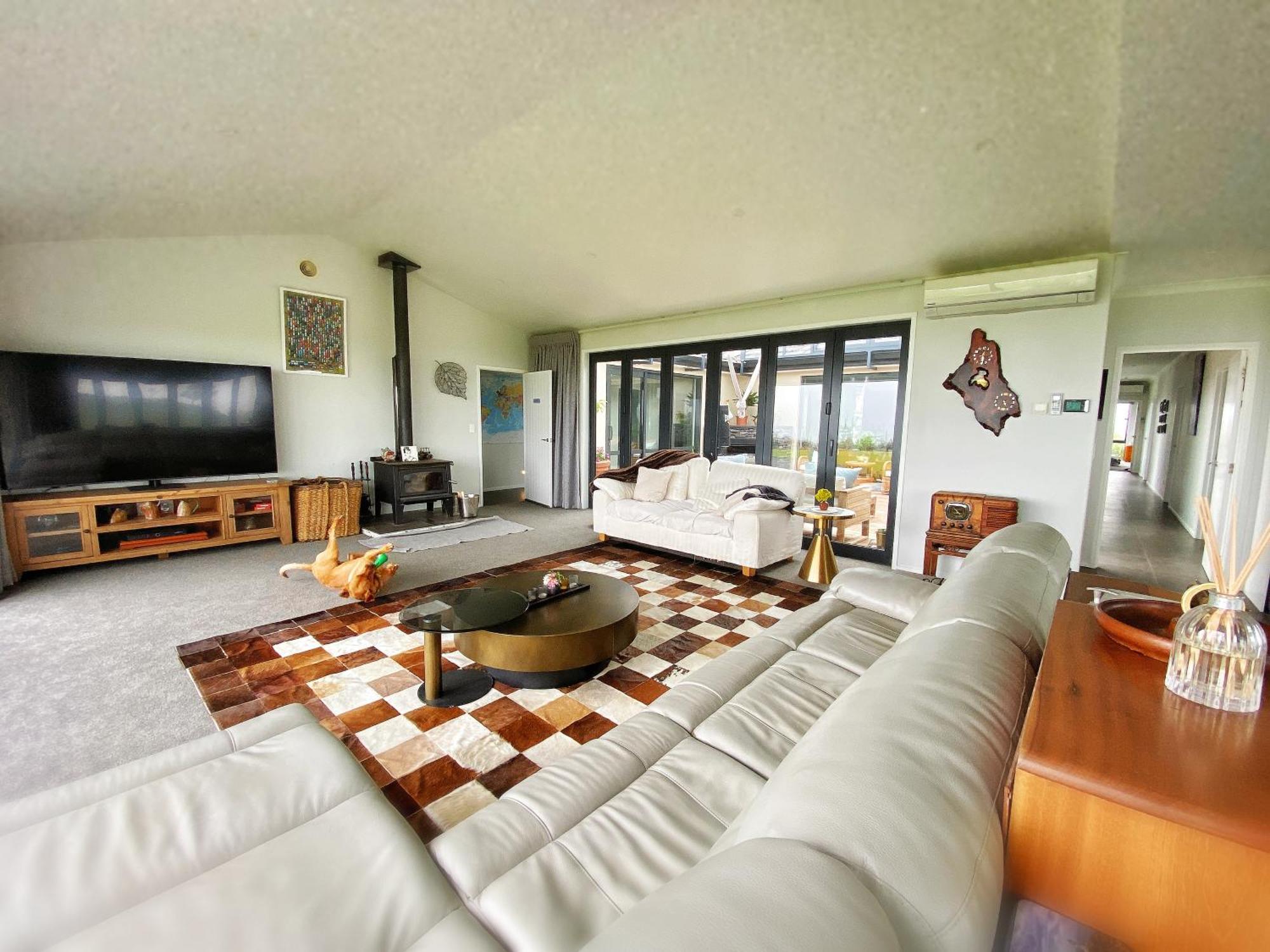 Hilltop Whakaipo Estate Taupo Bagian luar foto